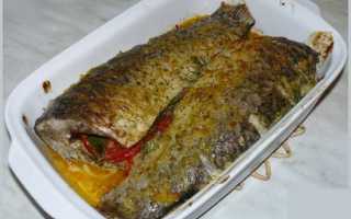 Карп, запеченный в фольге в духовке
